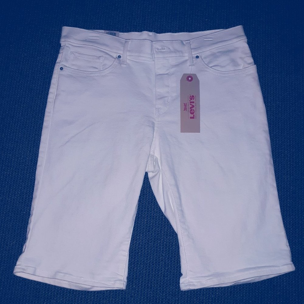 White Levi's Bermuda Shorts